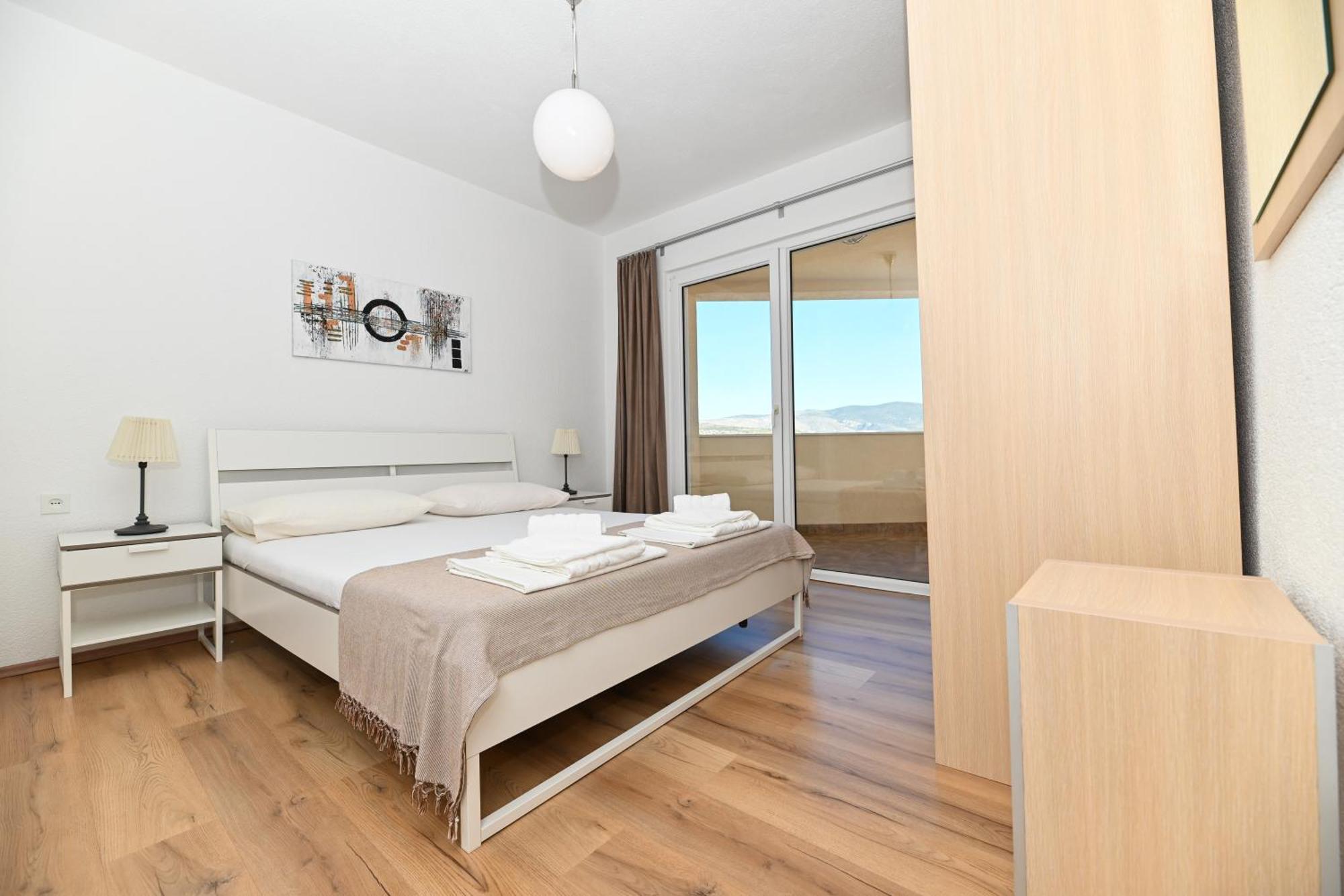Apartments Bluesky Трогір Екстер'єр фото