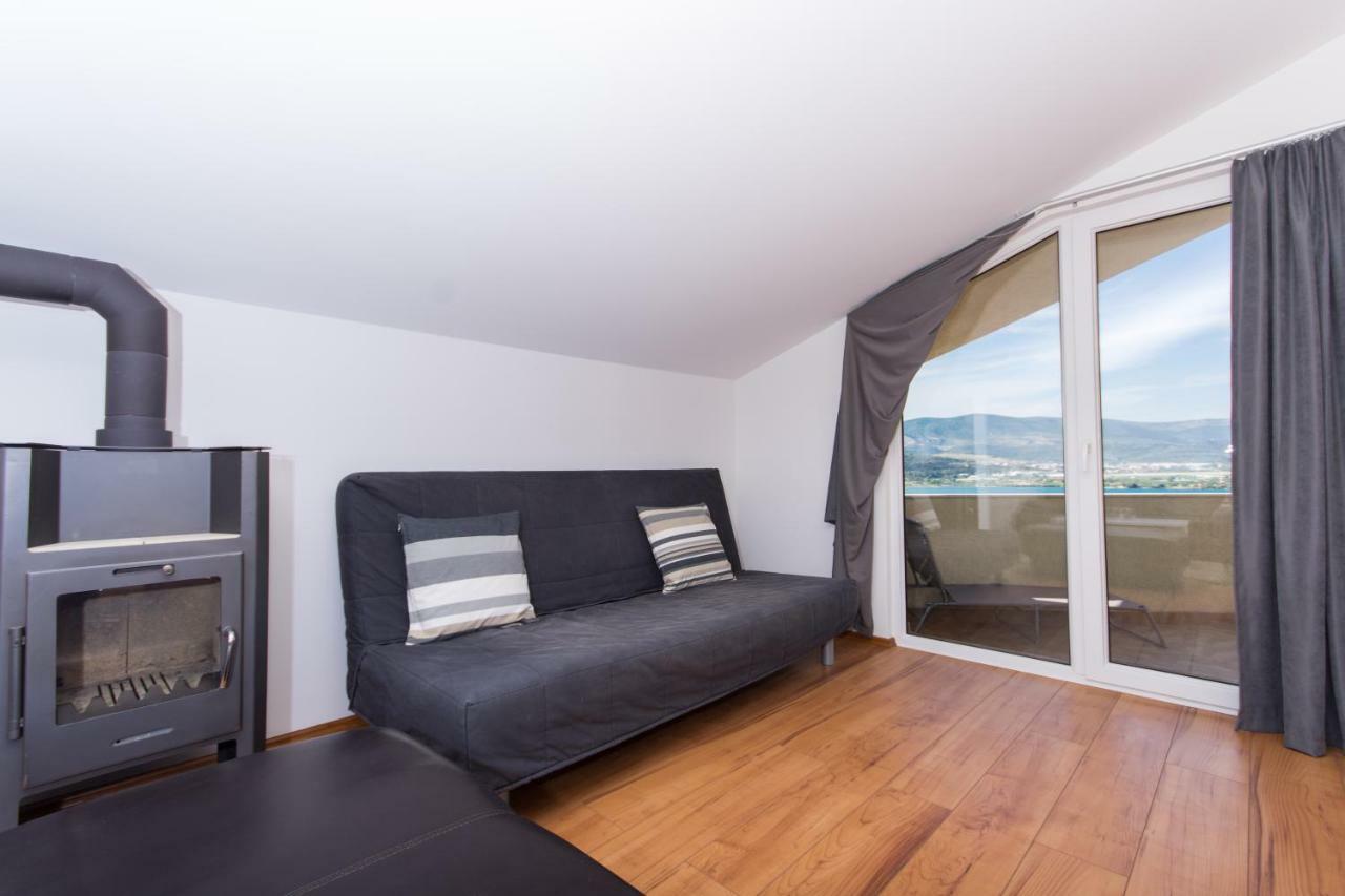 Apartments Bluesky Трогір Екстер'єр фото