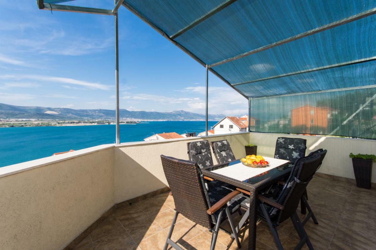 Apartments Bluesky Трогір Екстер'єр фото
