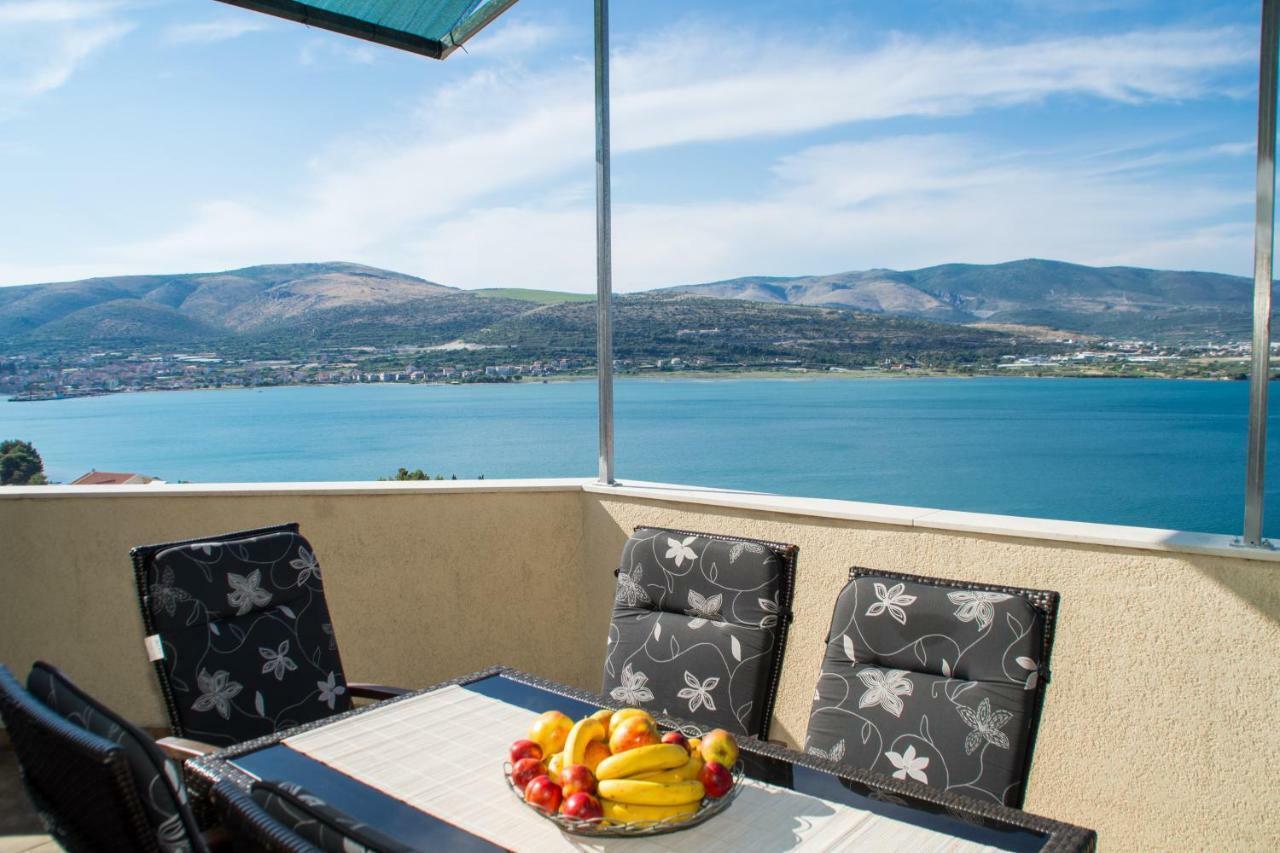 Apartments Bluesky Трогір Екстер'єр фото