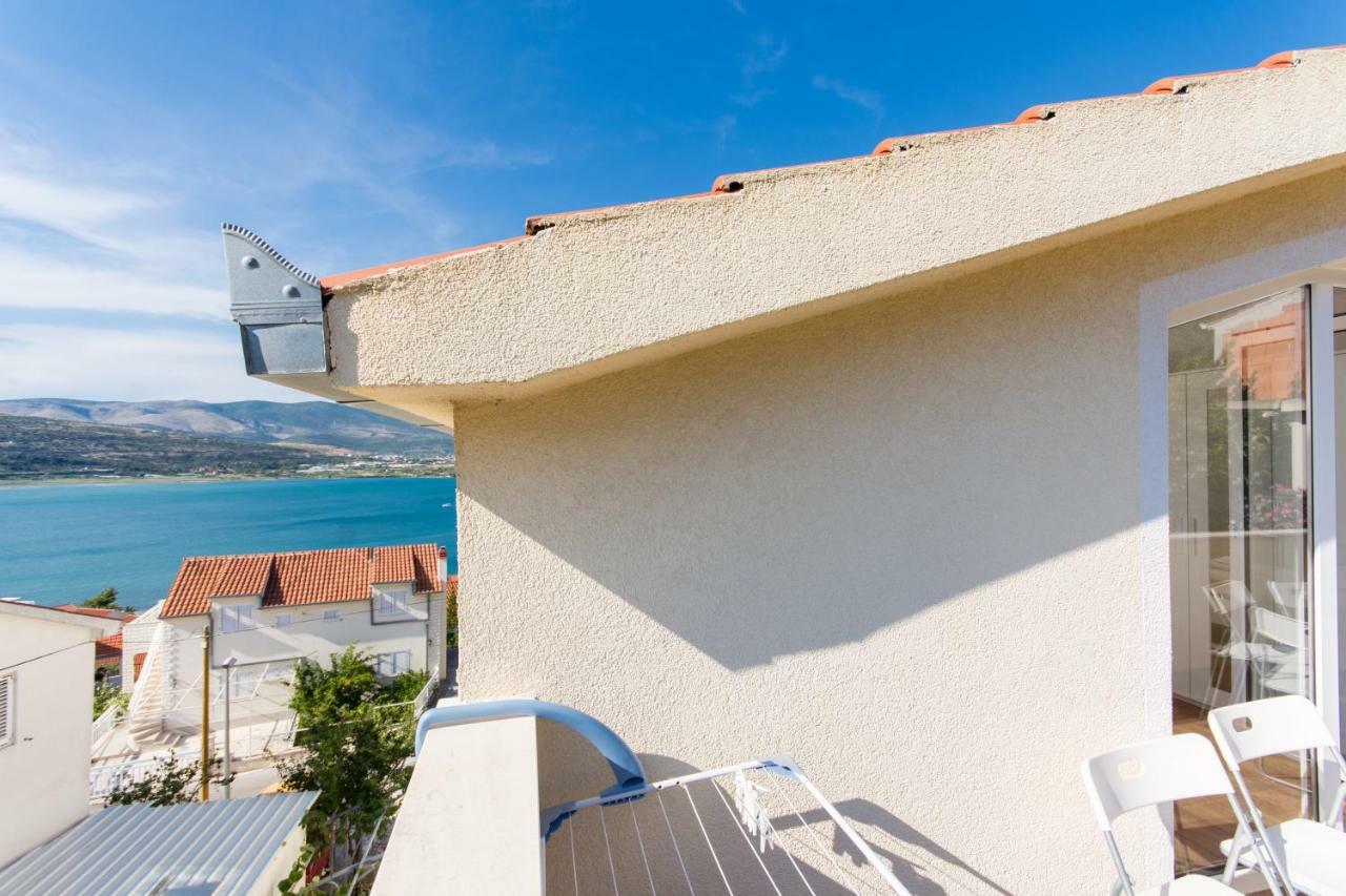 Apartments Bluesky Трогір Екстер'єр фото