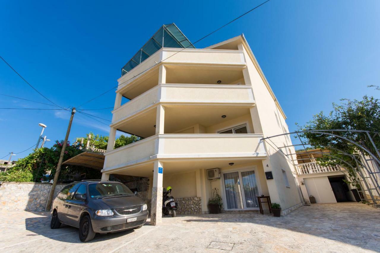 Apartments Bluesky Трогір Екстер'єр фото