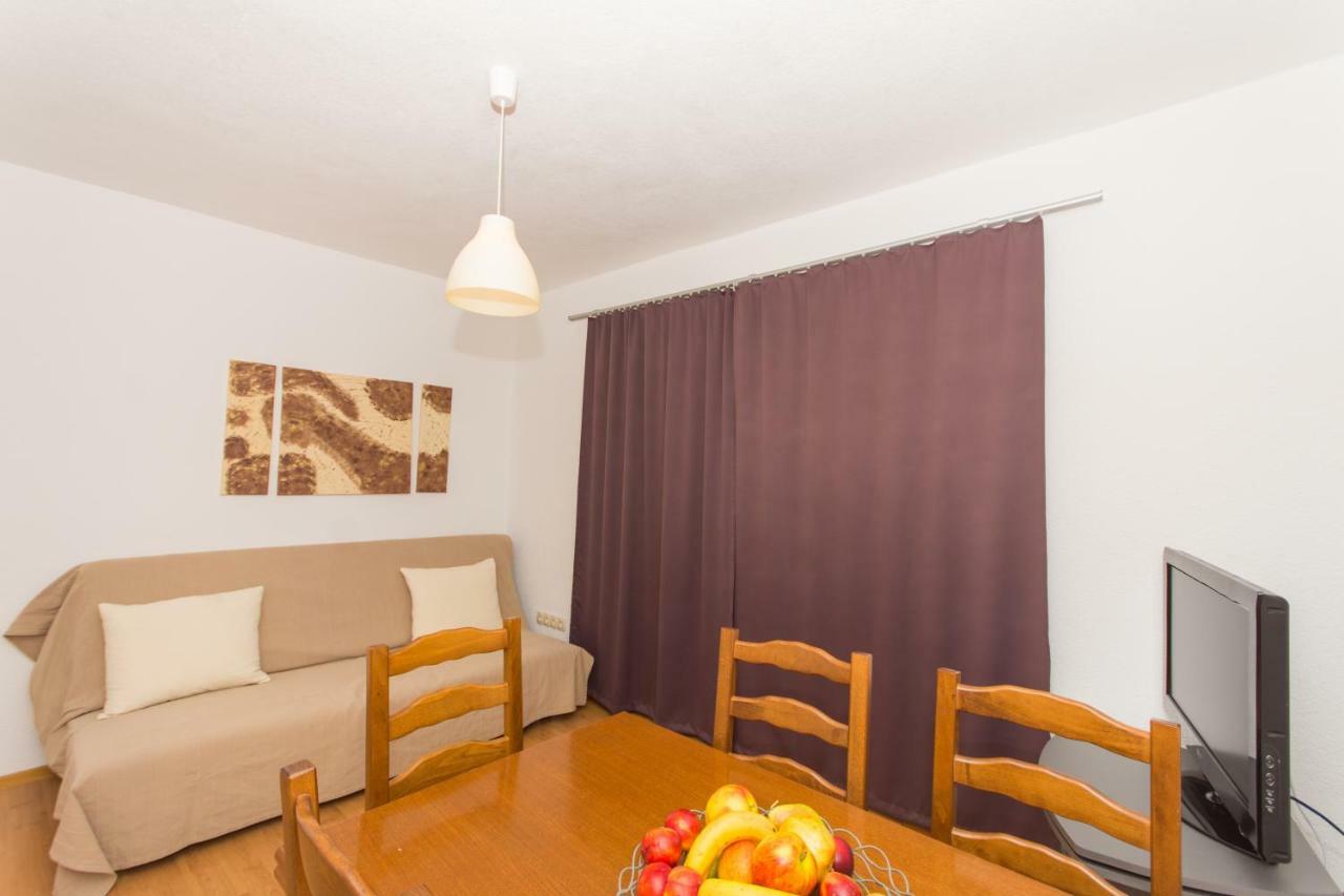 Apartments Bluesky Трогір Екстер'єр фото