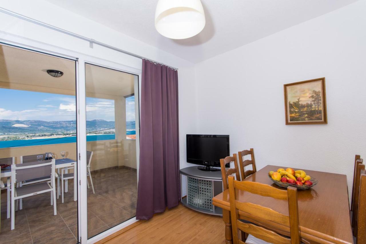 Apartments Bluesky Трогір Екстер'єр фото