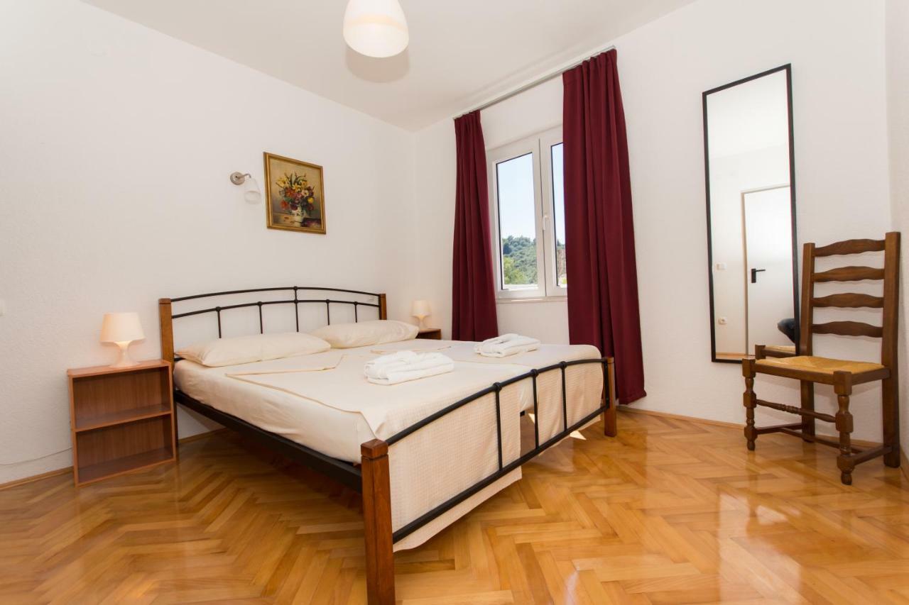 Apartments Bluesky Трогір Екстер'єр фото