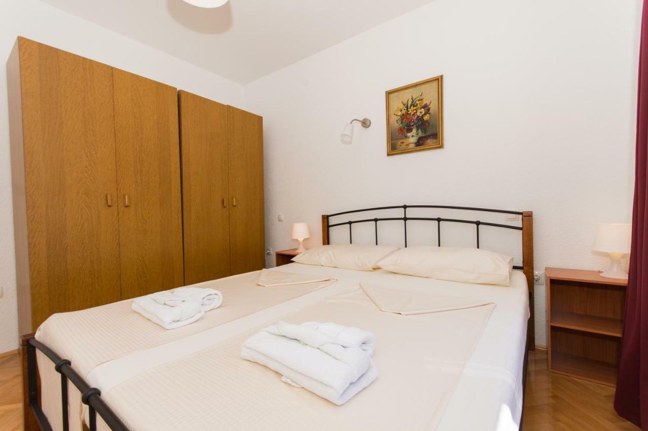 Apartments Bluesky Трогір Екстер'єр фото