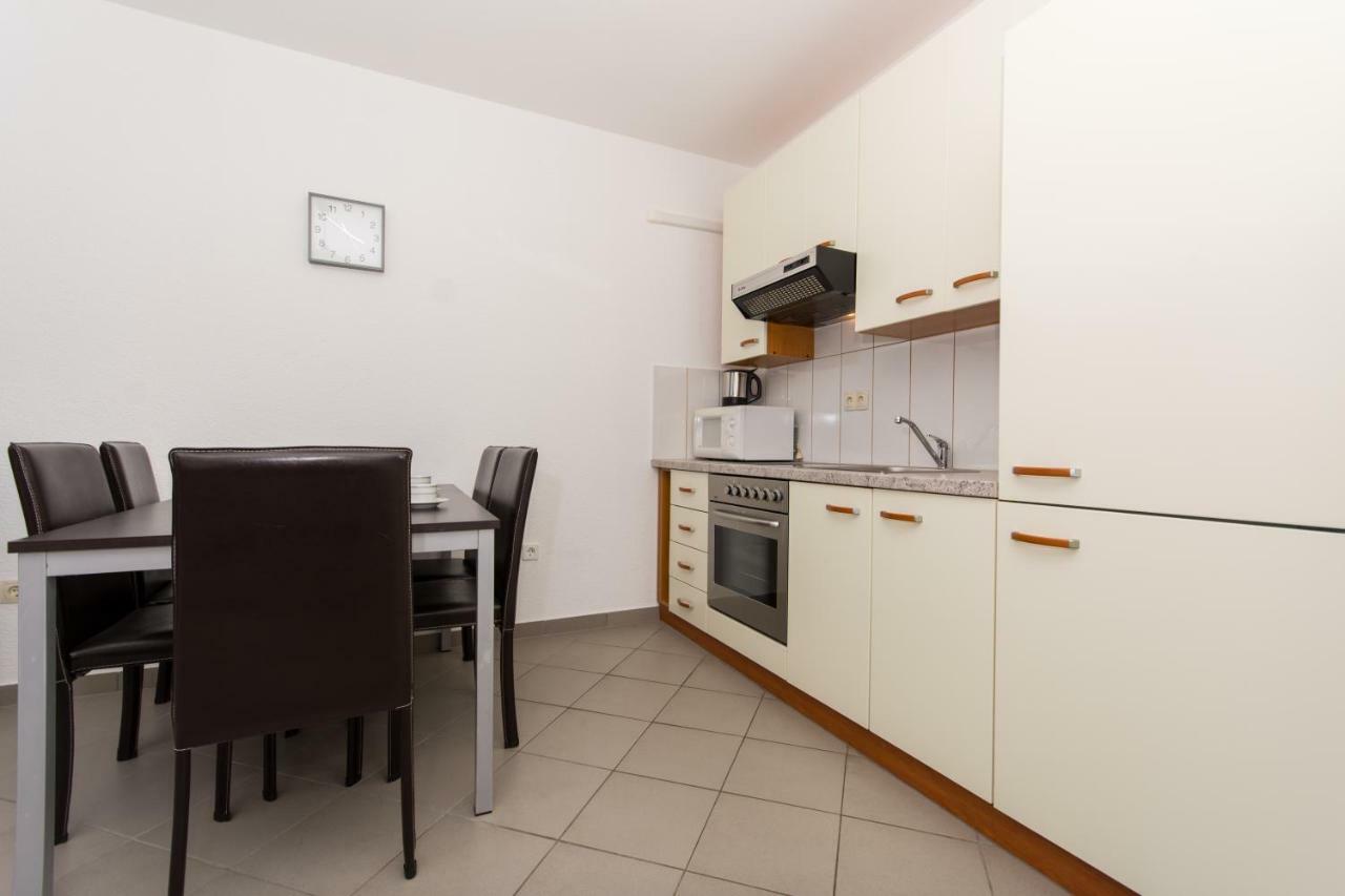 Apartments Bluesky Трогір Екстер'єр фото