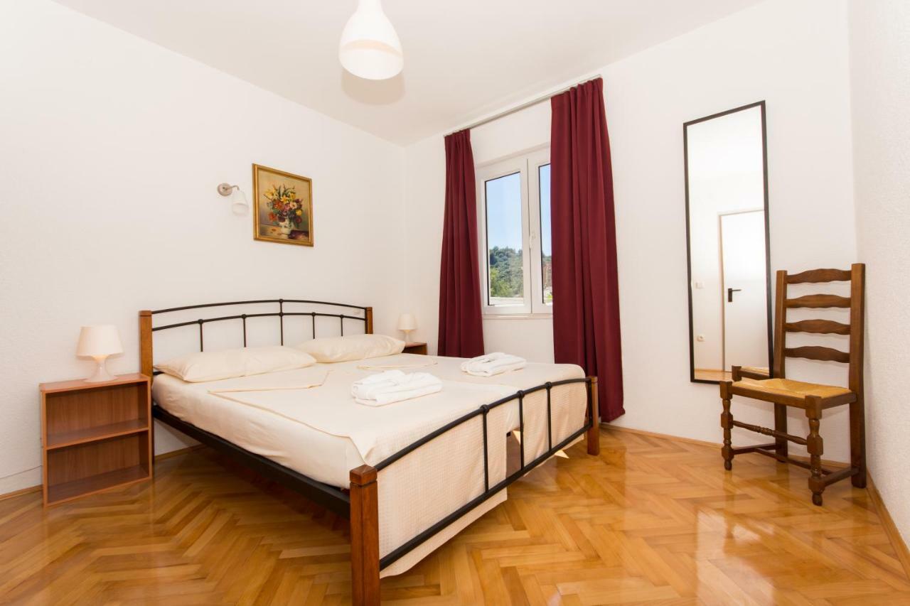 Apartments Bluesky Трогір Екстер'єр фото