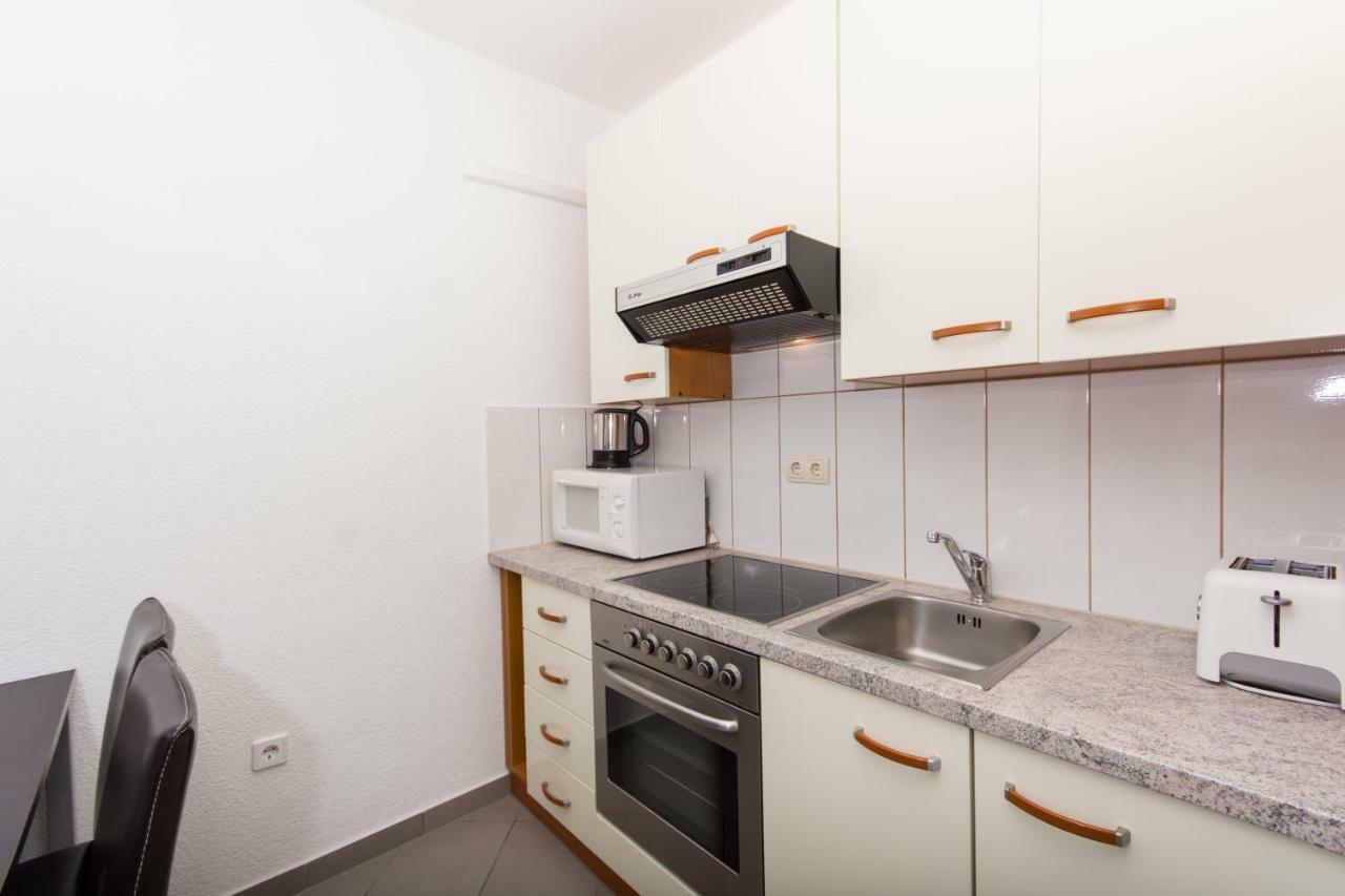 Apartments Bluesky Трогір Екстер'єр фото
