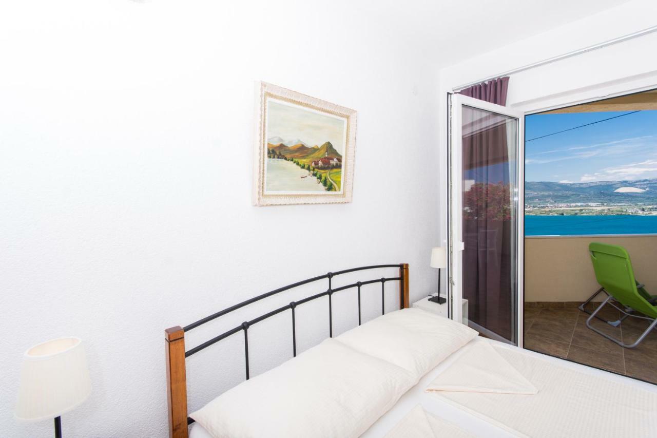 Apartments Bluesky Трогір Екстер'єр фото