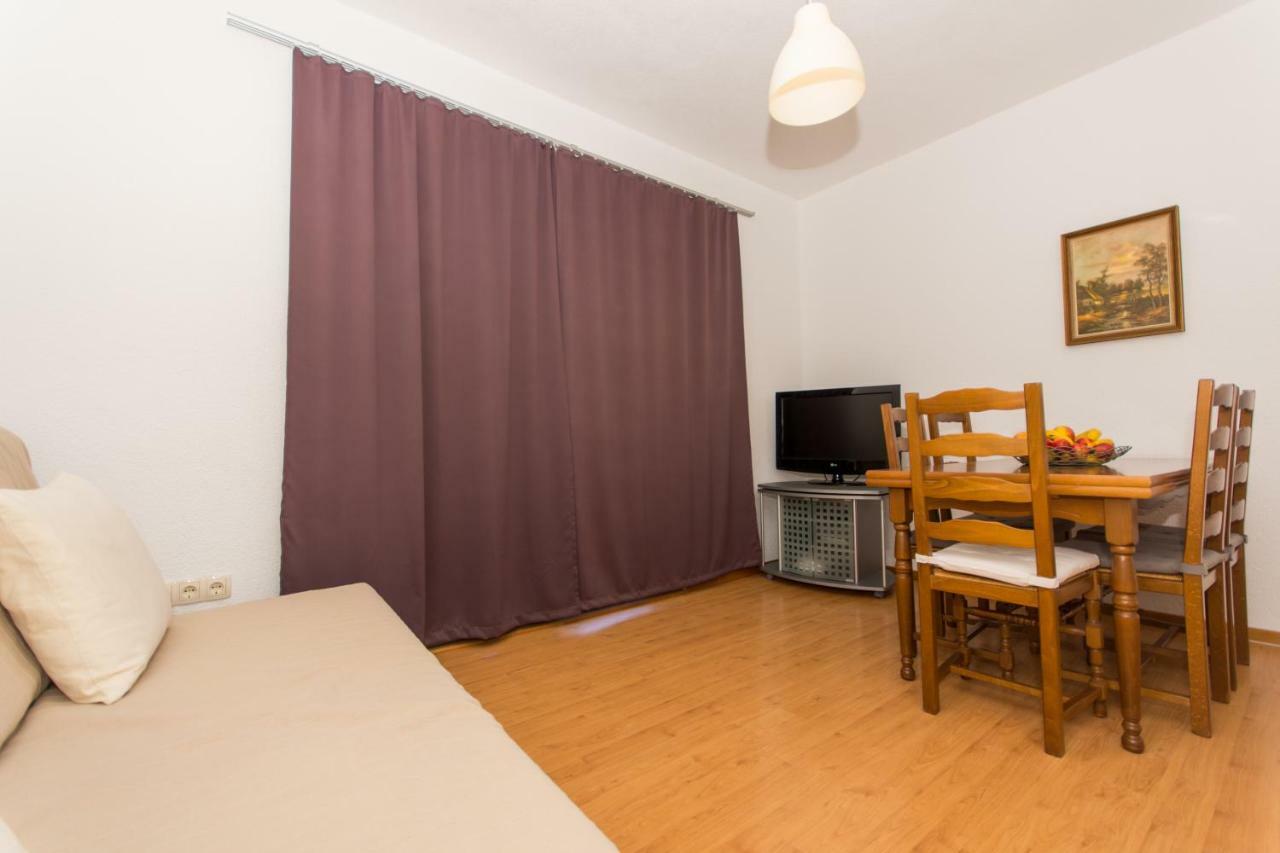 Apartments Bluesky Трогір Екстер'єр фото